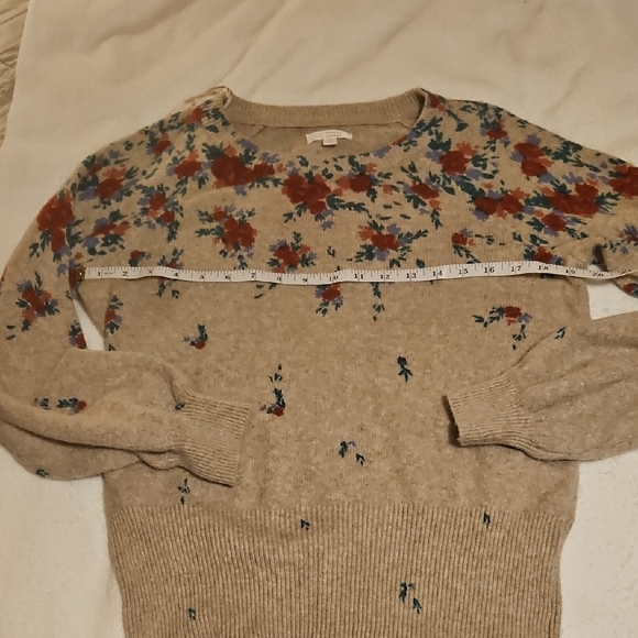 LC Lauren Conrad Floral Sweater Beige Cottagecore Knit Pullover Size S - Picture 2 of 8